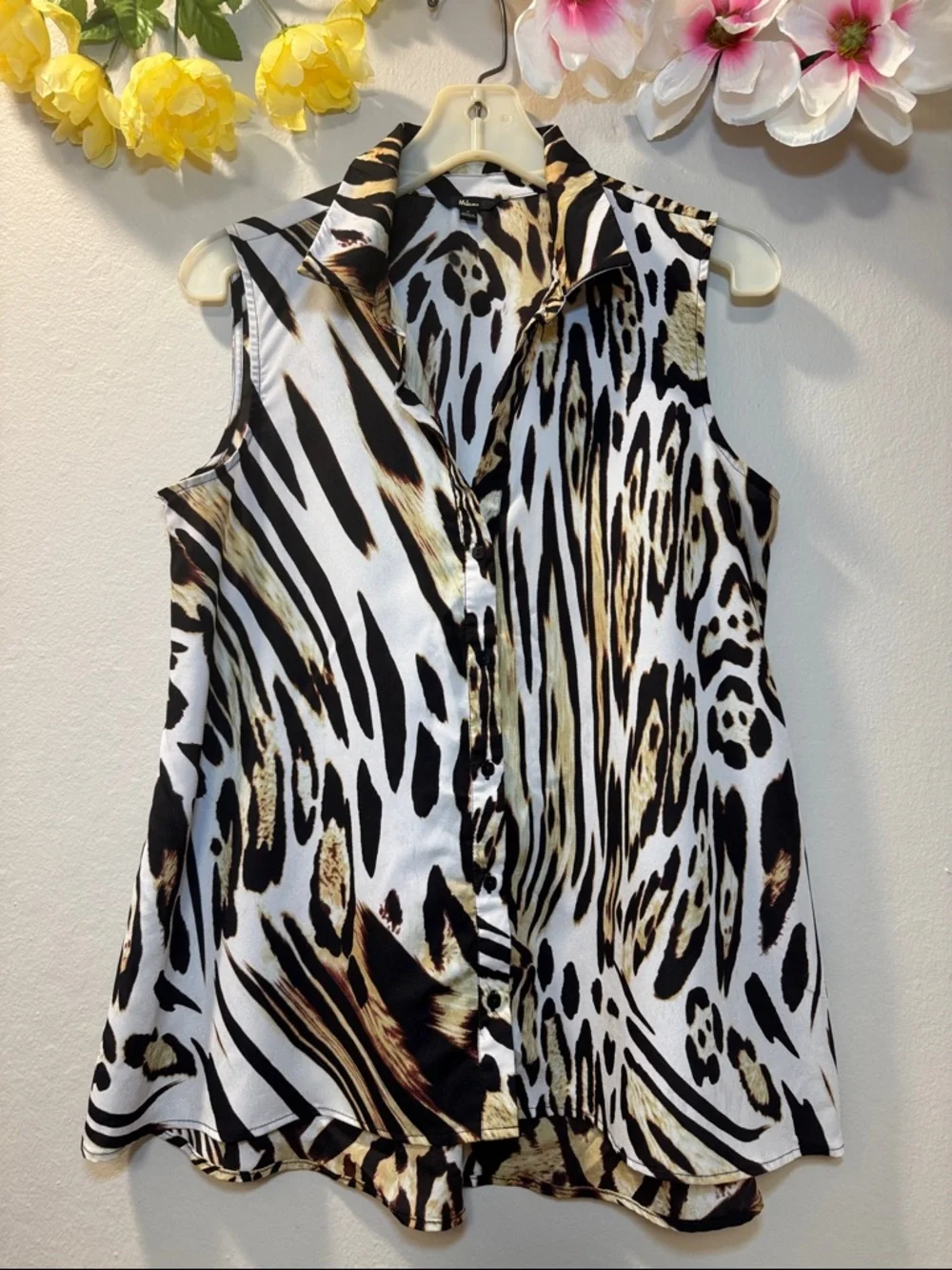 Milano Sleeveless Animal-Print Button-Front Top - Black & Cream & Brown - Picture 1 of 8
